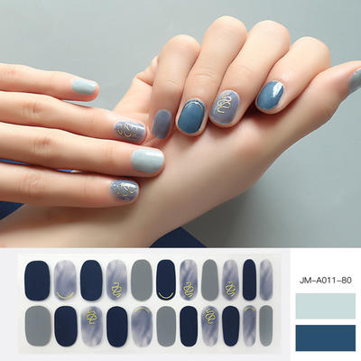 ombre grey nail strip for winter