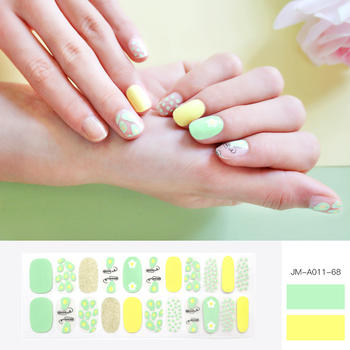 Green gel nail patch for summer