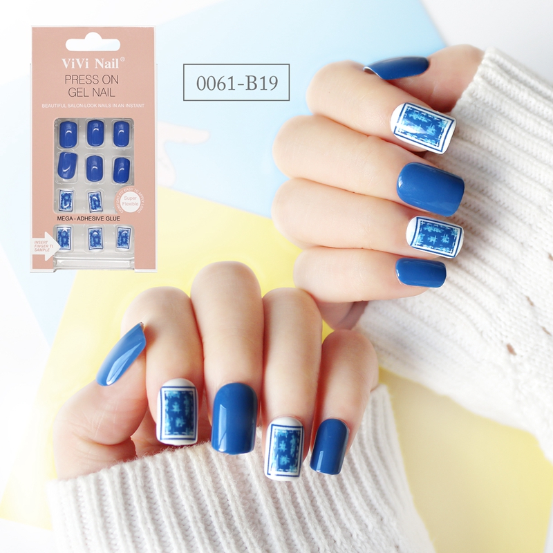 square shape nail blue and white porcelain press on nail