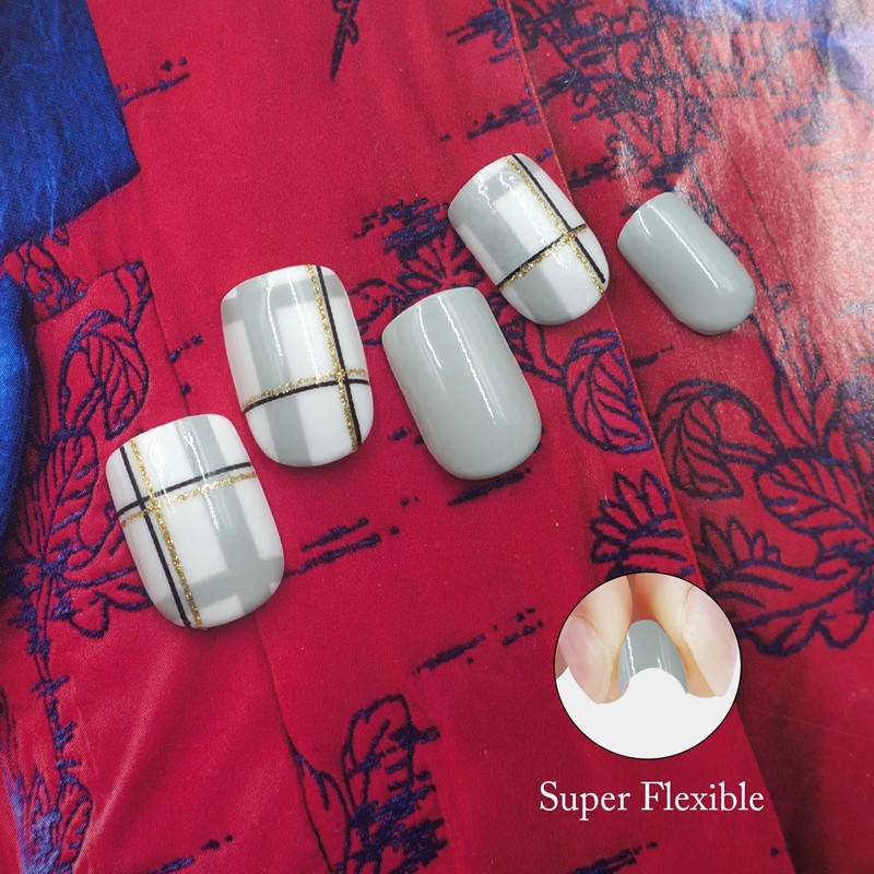packaging short artificial nails customized for wedding-2